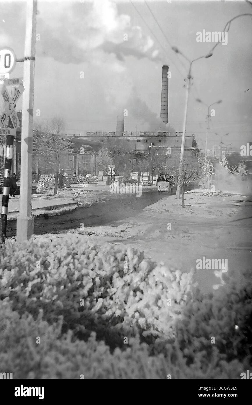 29 Industrial Loft Design Transformations You'll Want to Steal - Apartment With Industrial Peaceful View