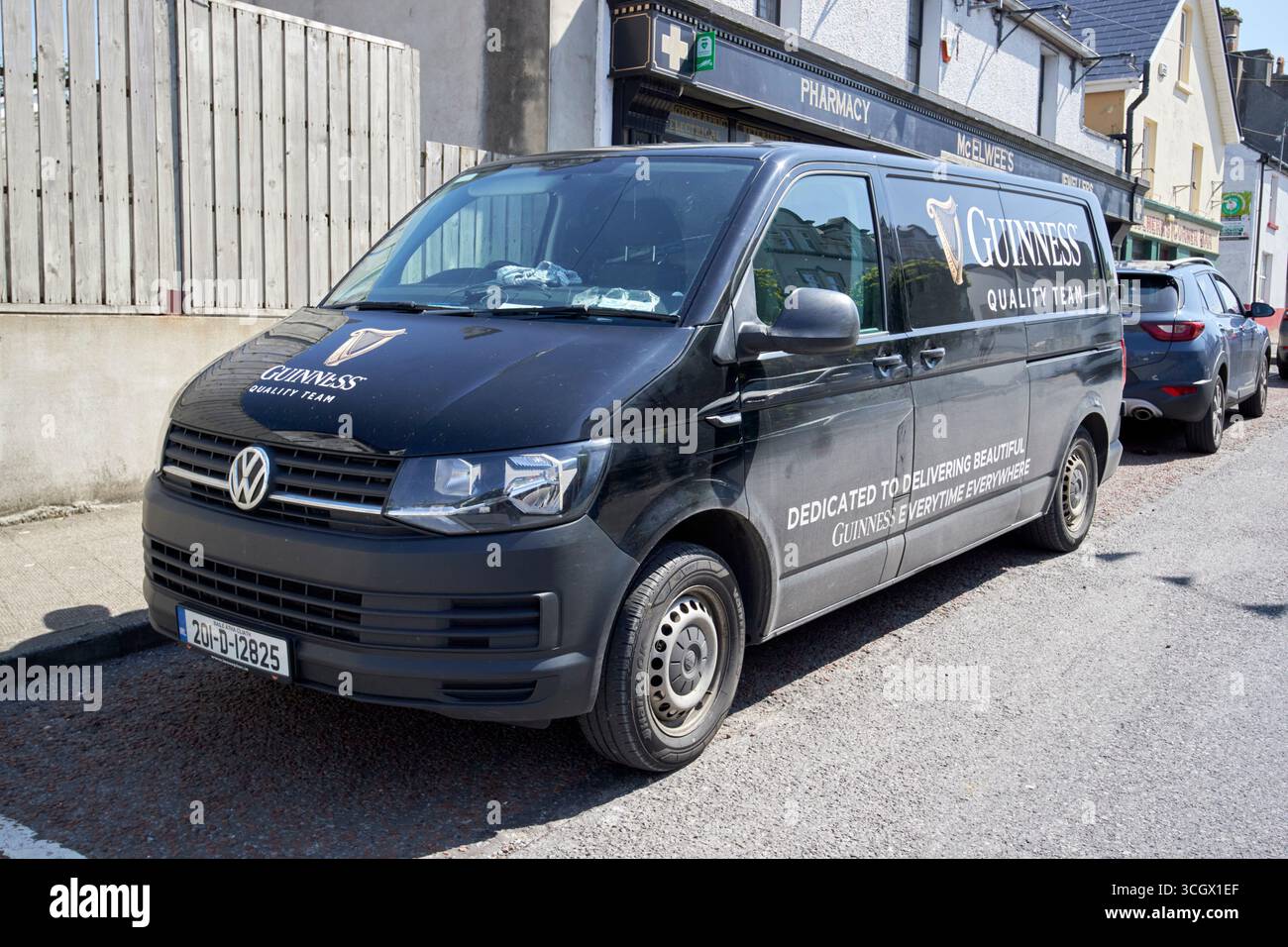 guinness quality team vw van dungloe county donegal republic of ireland Stock Photo