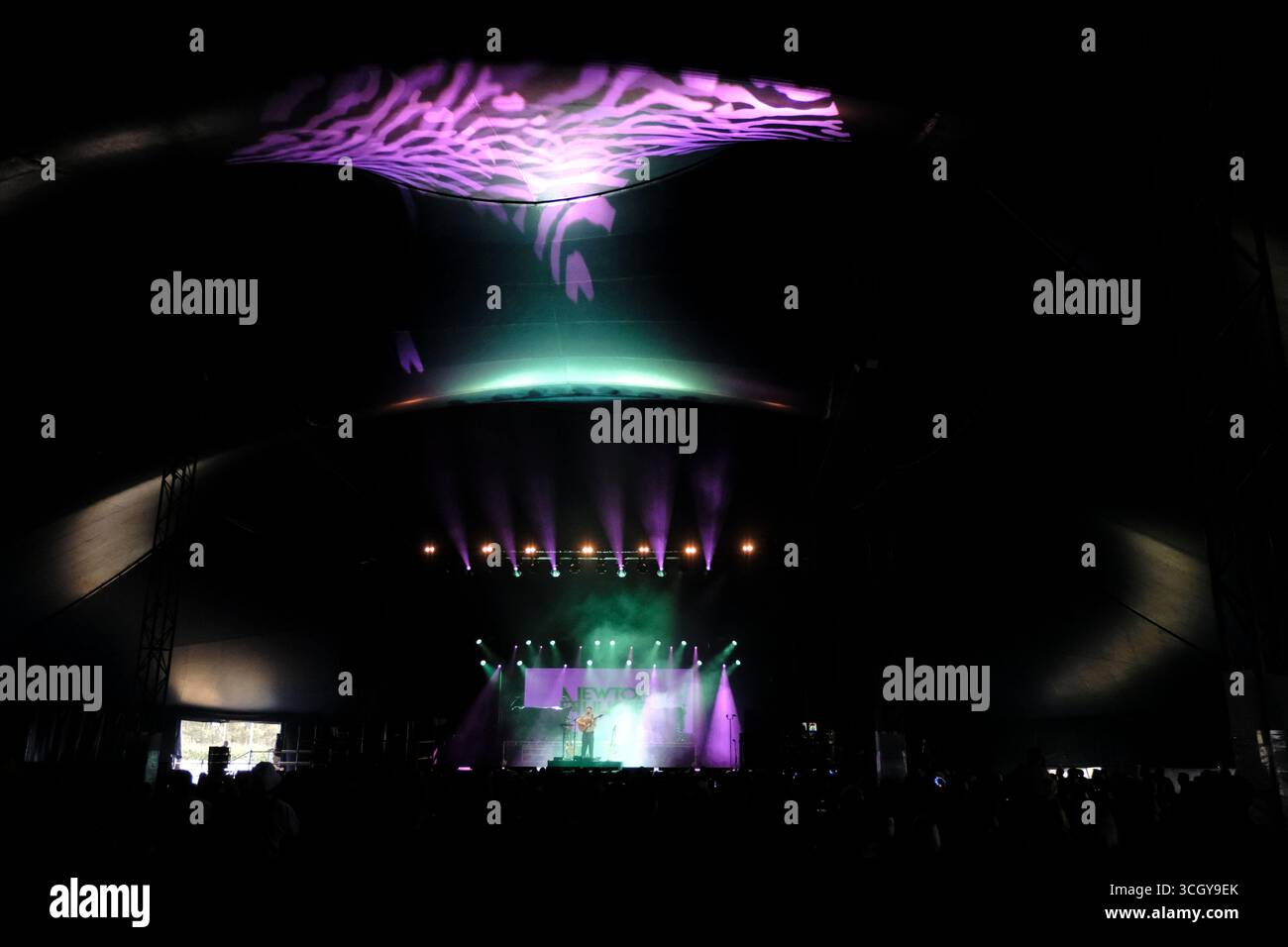 Jedburgh, UK. 30th Aug, 2025. Newton Faulkner performs onstage during day one of EdgeFest 2025 at LilliardsEdge near Jedburgh on August 30, 2025. EdgeFest 2025, Music Festival. A growing music festival, in the Scottish Borders, now in its third year, being held at Lilliardsedge, near Jedburgh. Music and entertainment for all the family, under the big top. Main Stage Line Up ( Credit: Rob Gray/Alamy Live News Stock Photo