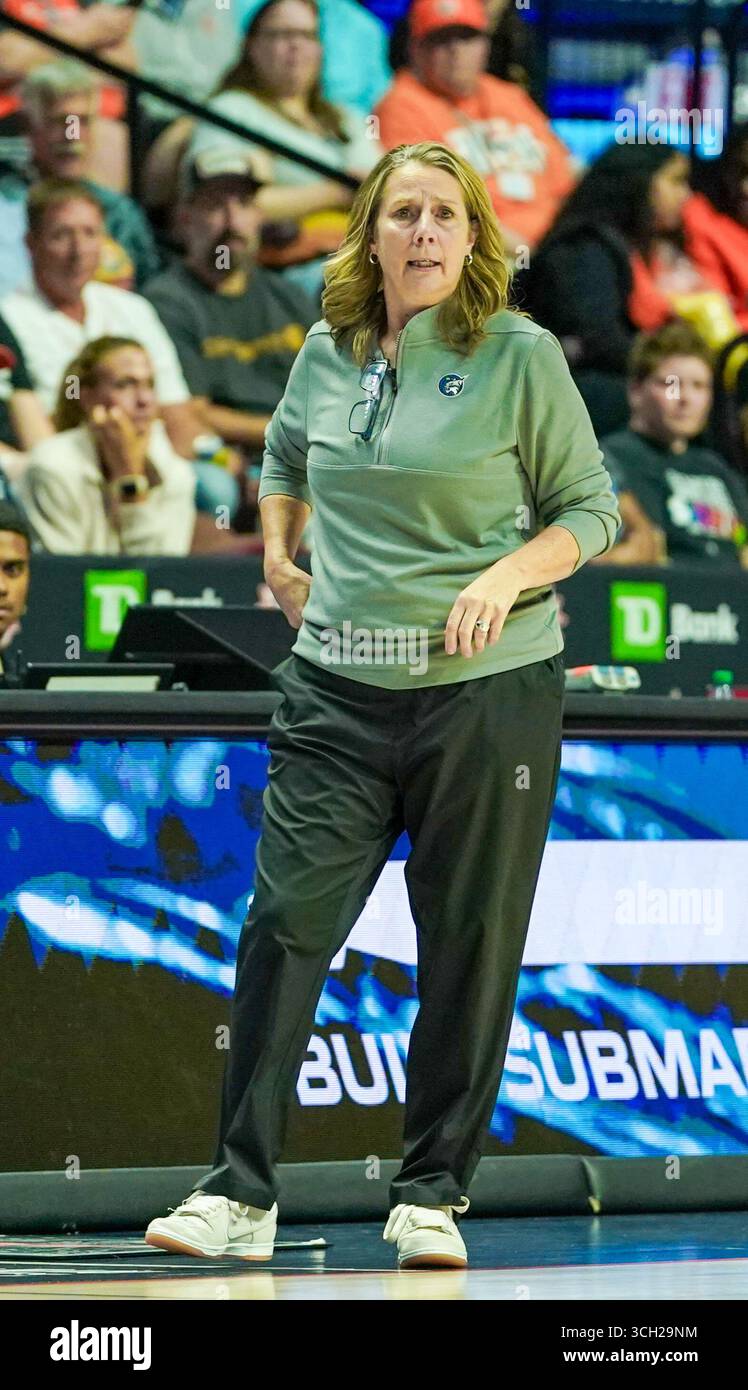 August 30, 2025, Uncasville, Connecticut, USA: Minnesota Lynx head ...