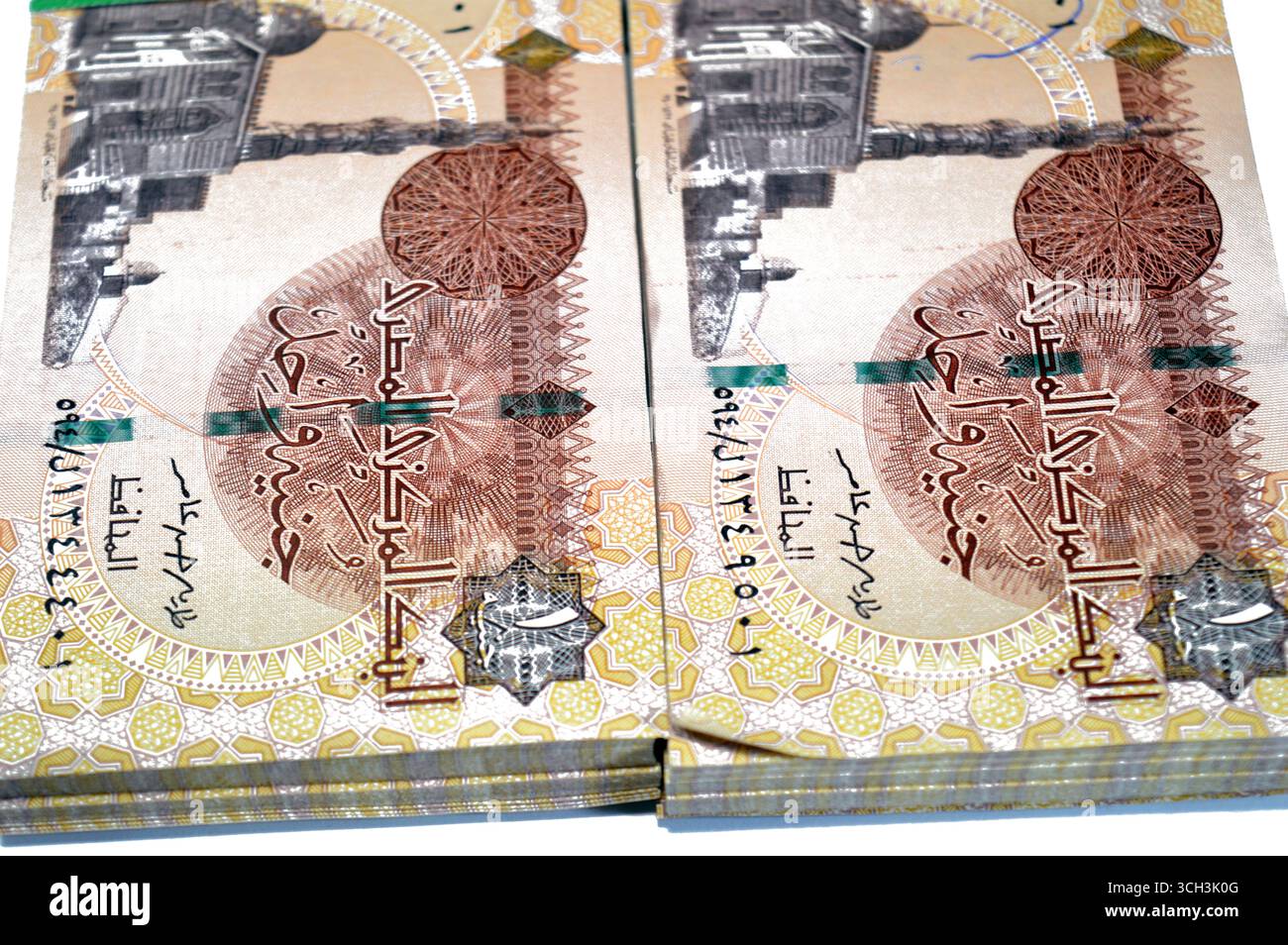 Bir qiz ogziga juda qalin xoroz oladi. Onlayn tomosha qiling.