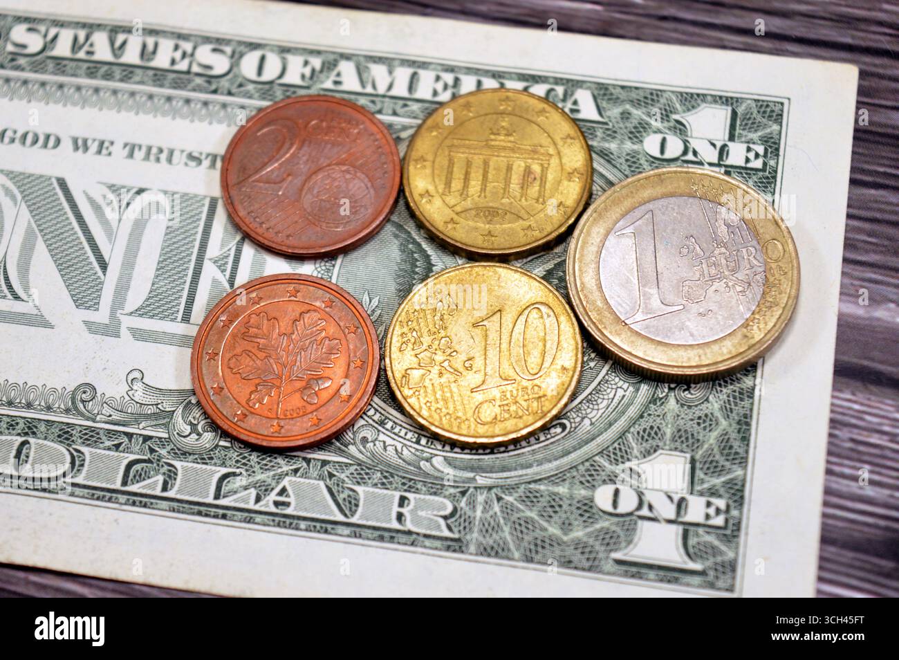 Gold dollar coin 10 dollars hi-res stock photography and images - Alamy