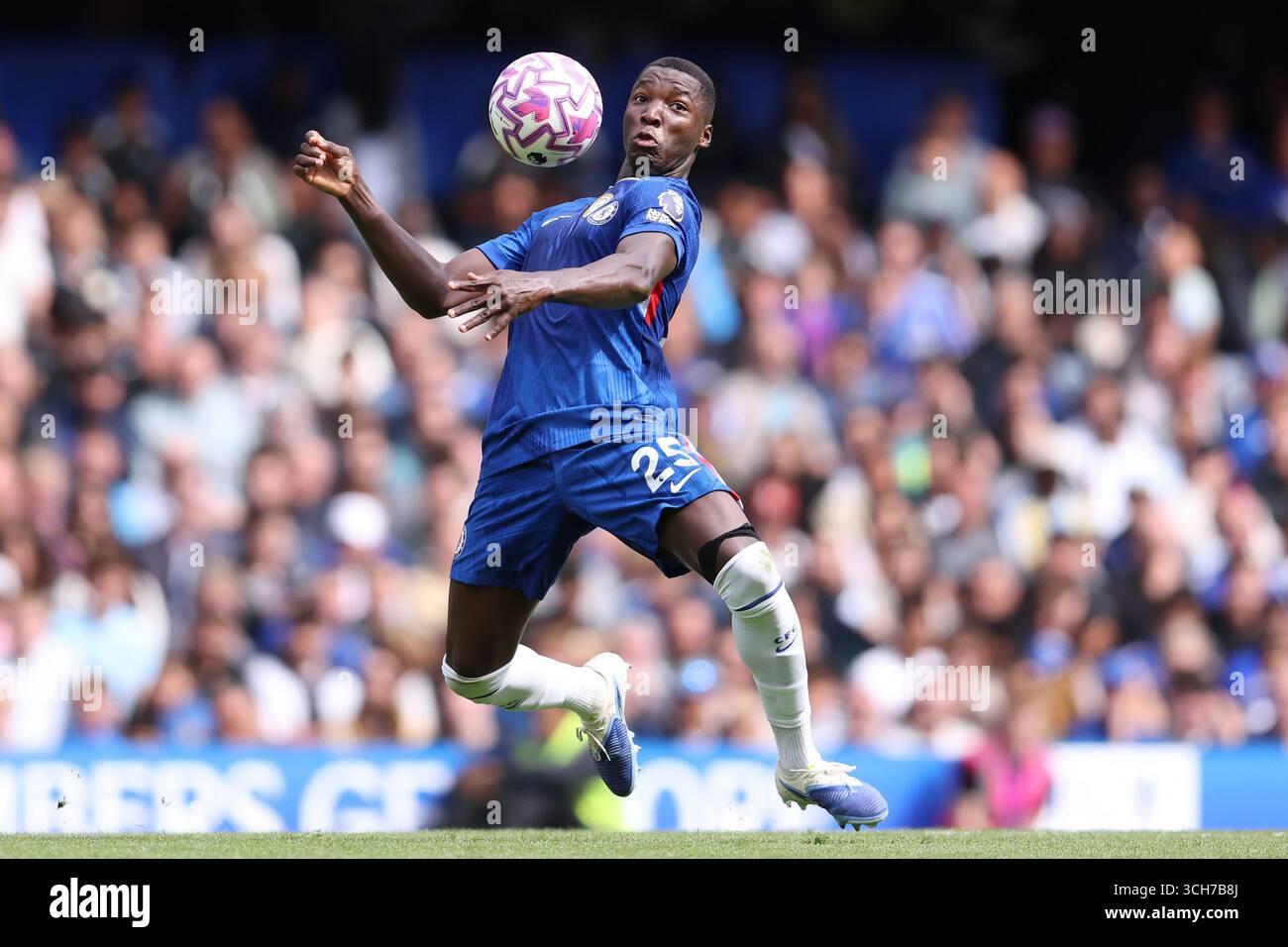 London, England, 30th August 2025. Moisés Caicedo of Chelsea during the ...