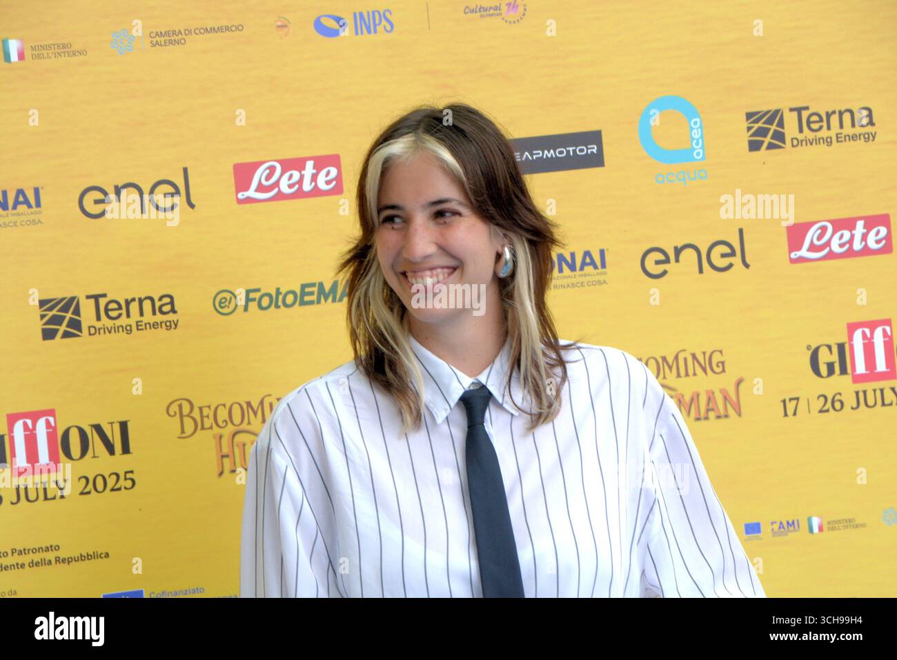 Angelica gori chiamamifaro hi-res stock photography and images - Page 2 -  Alamy, image size:1300x957