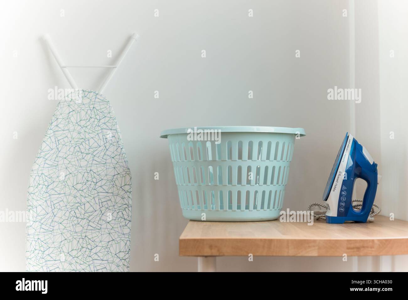 Basic Furnashing Madera muerta madera muerta hi-res stock photography and images - Alamy