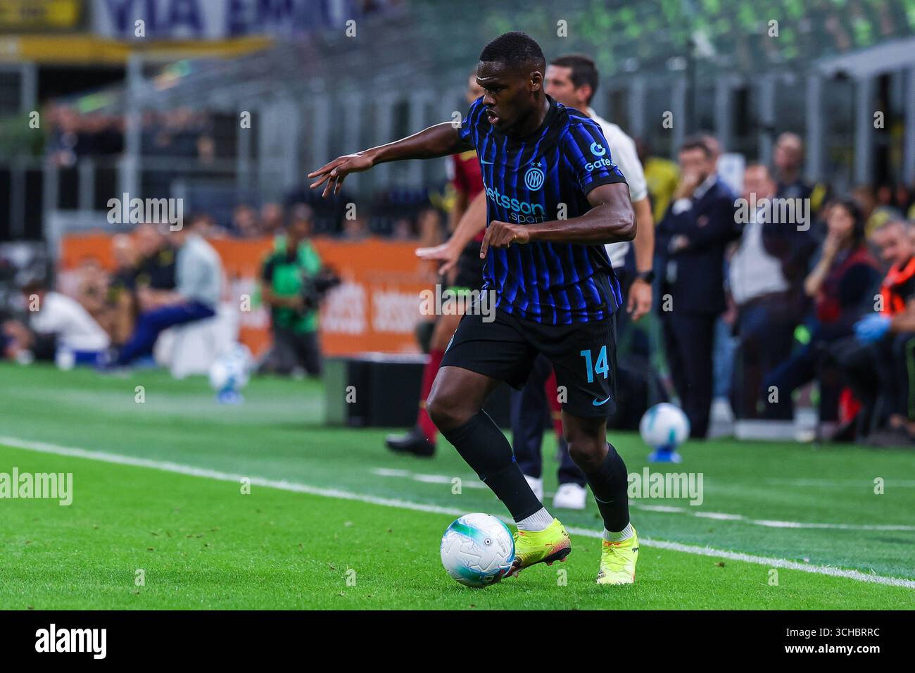Ange-Yoan Bonny of FC Internazionale seen in action during Serie A 2025 ...