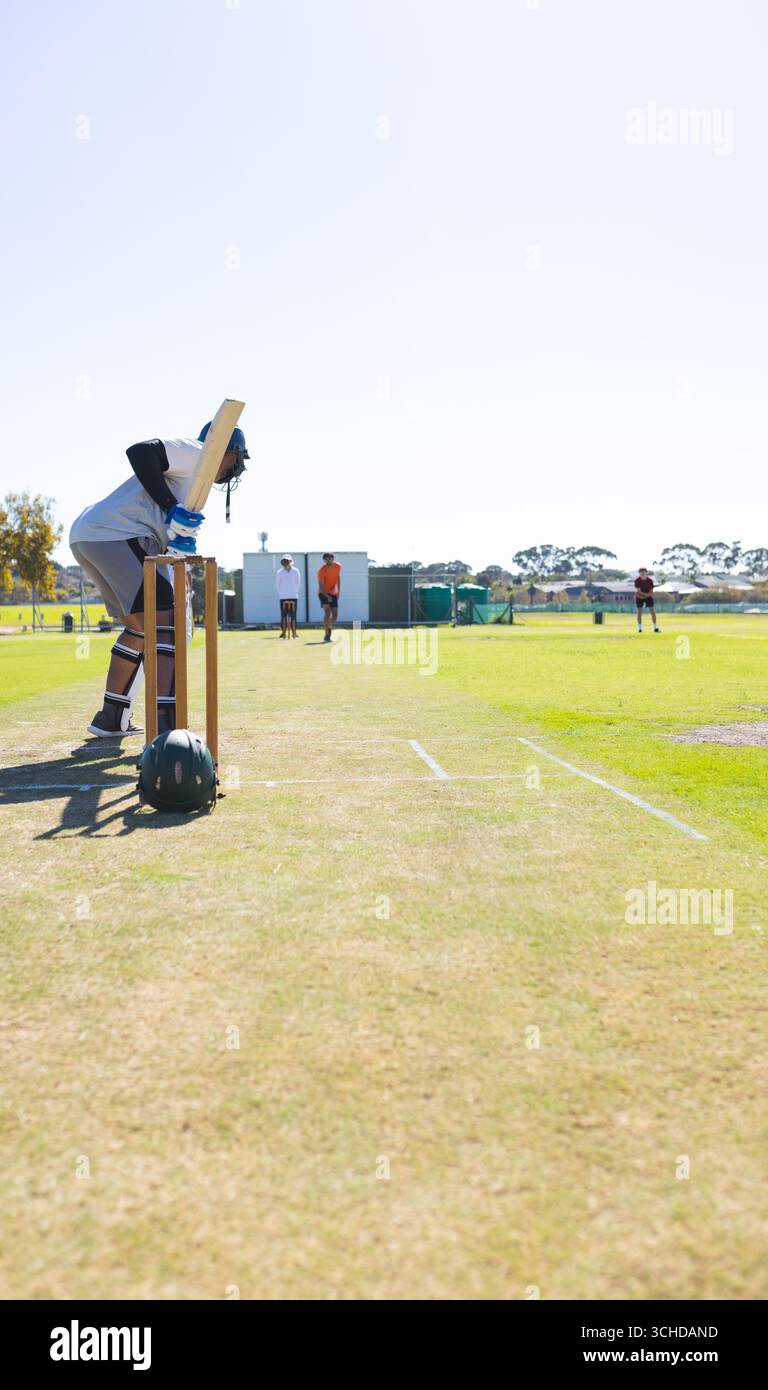 Cricket fielding practice hi-res stock photography and images - Alamy