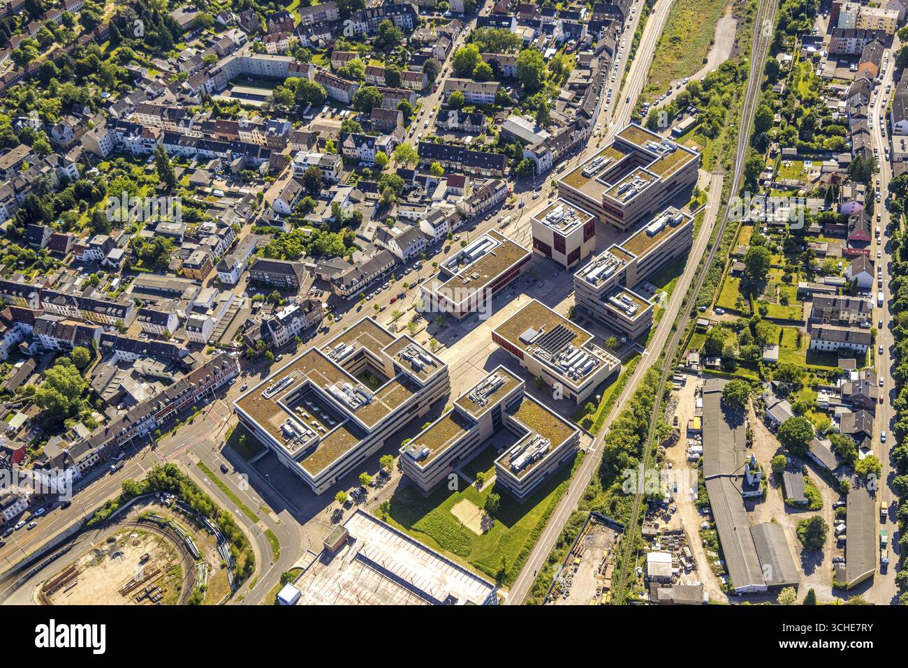Aerial view, Hochschule Ruhr West - Campus Muelheim, dead end of the Ruhr RS1 cycle highway behind the Hochschule Ruhr-West, Broich, Muelheim an der R Stock Photo