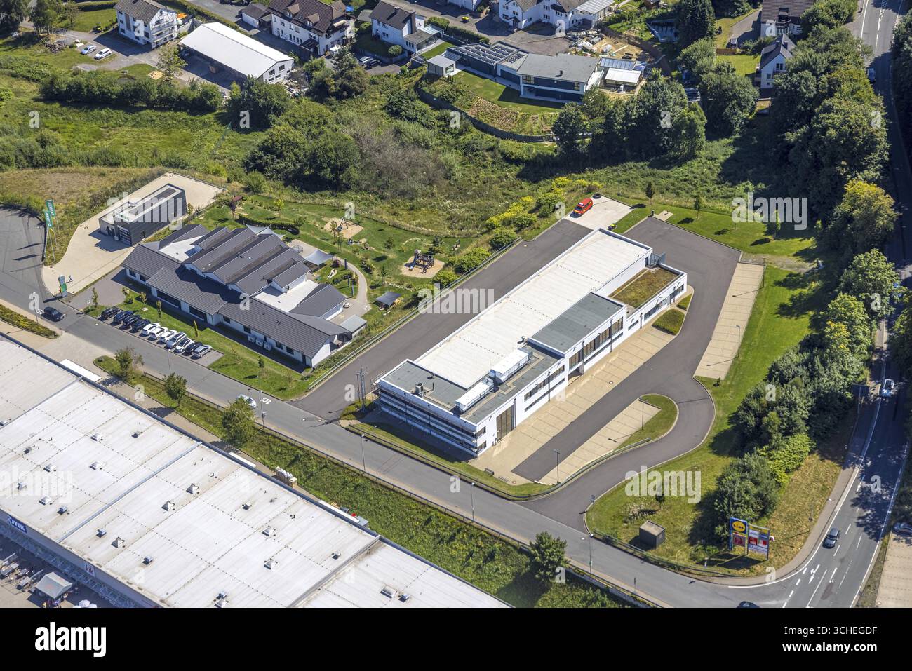  Foto zu Aerial view volunteer fire hi-res stock photography and images - Alamy 
