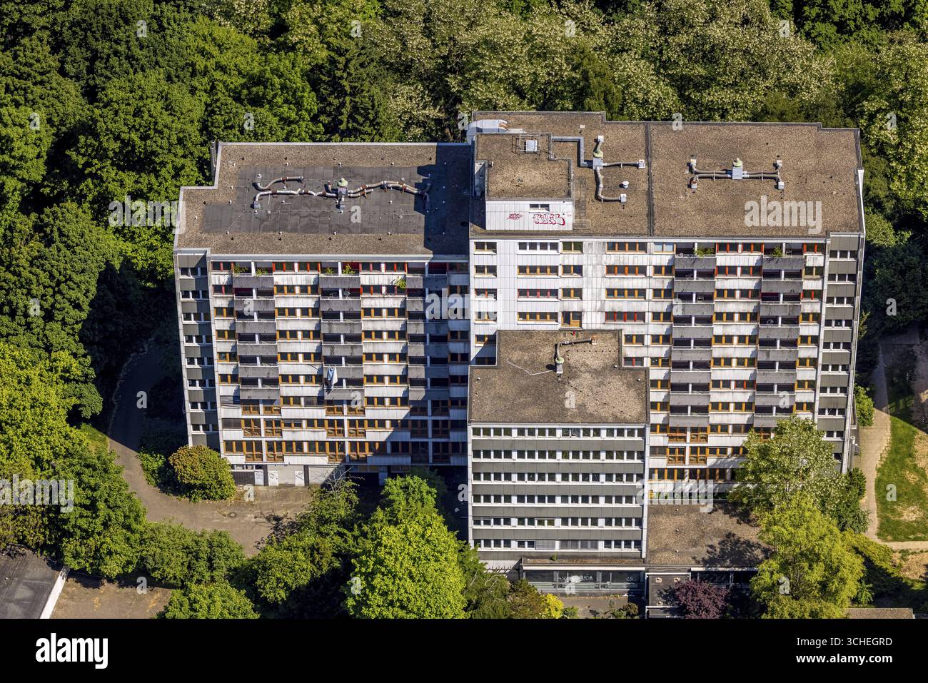 Aerial view, lost place, vacant high-rise building Minnesaengerstrasse ...