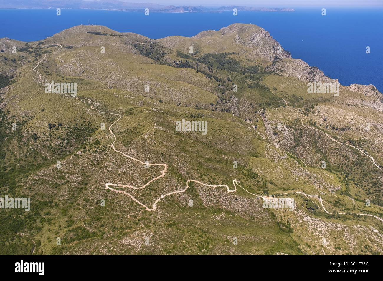 aerial-view-hiking-trails-serpentines-in-the-parc-natural-de-la