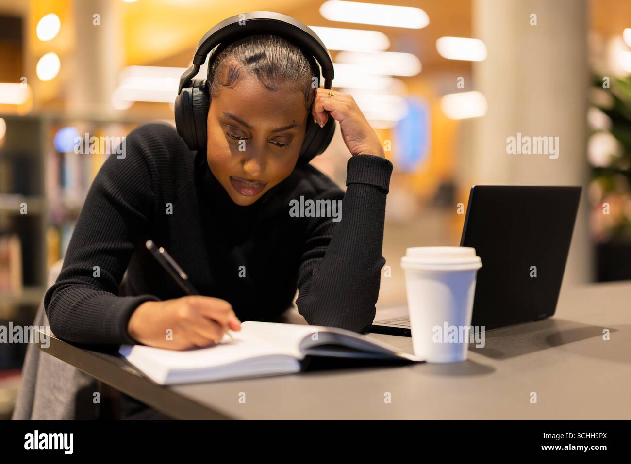 Black woman laptop writing student hi-res stock photography and images ...