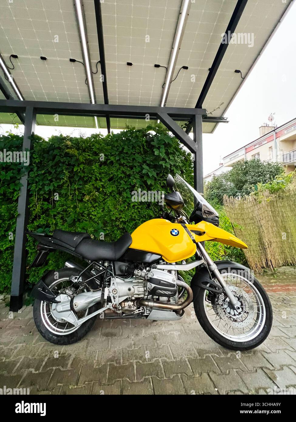 Bmw r1150gs hi-res stock photography and images - Alamy