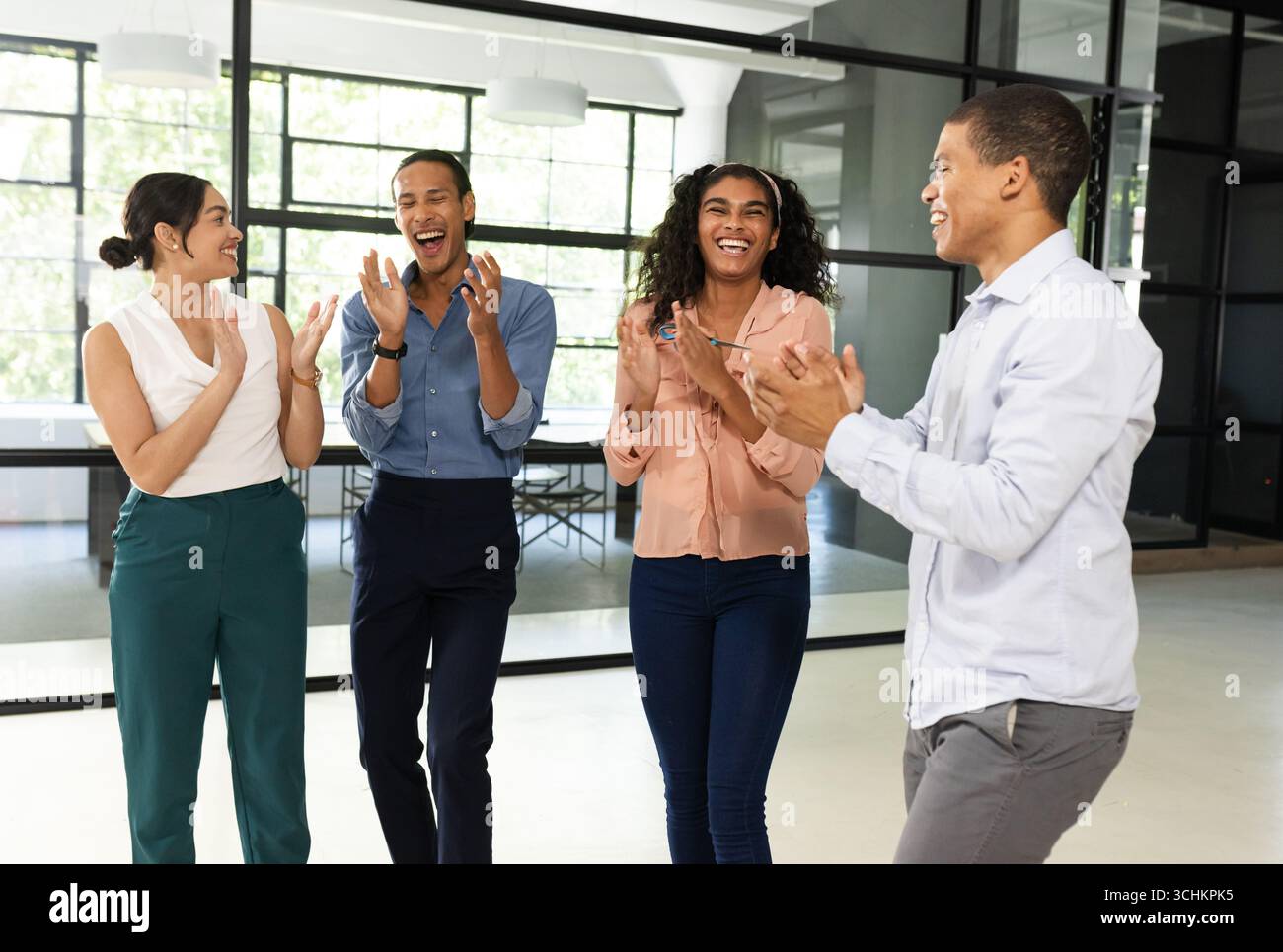 Diverse diversity team teamwork hi-res stock photography and images - Alamy