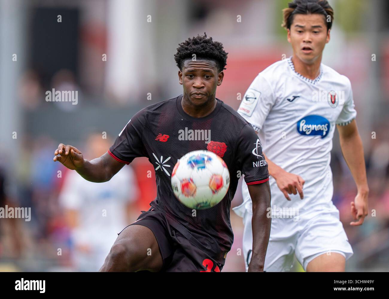 jeremiah-mensah-bayer-04-leverkusen-27-03-09-2025-bayer-leverkusen