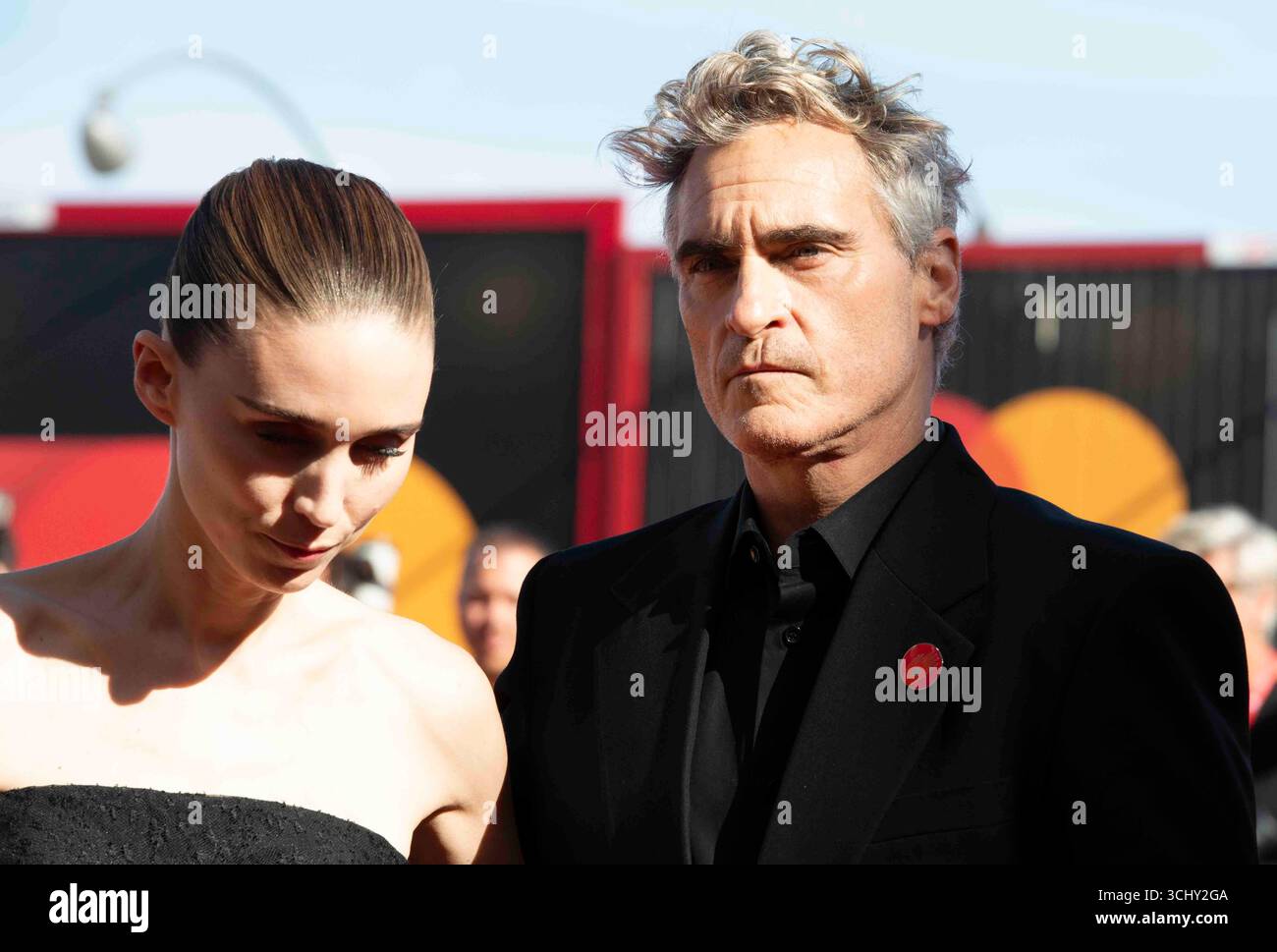 venice-italy-september-03-2025-rooney-mara-and-joaquin-phoenix-the
