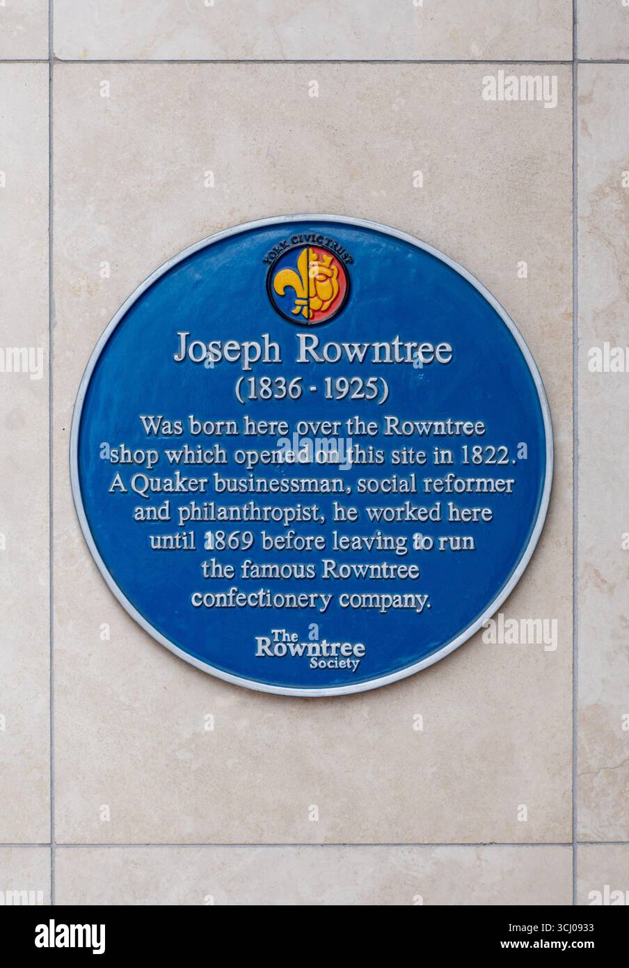 Plaque commemorating the birthplace of Joseph Rowntree, York, UK Stock ...