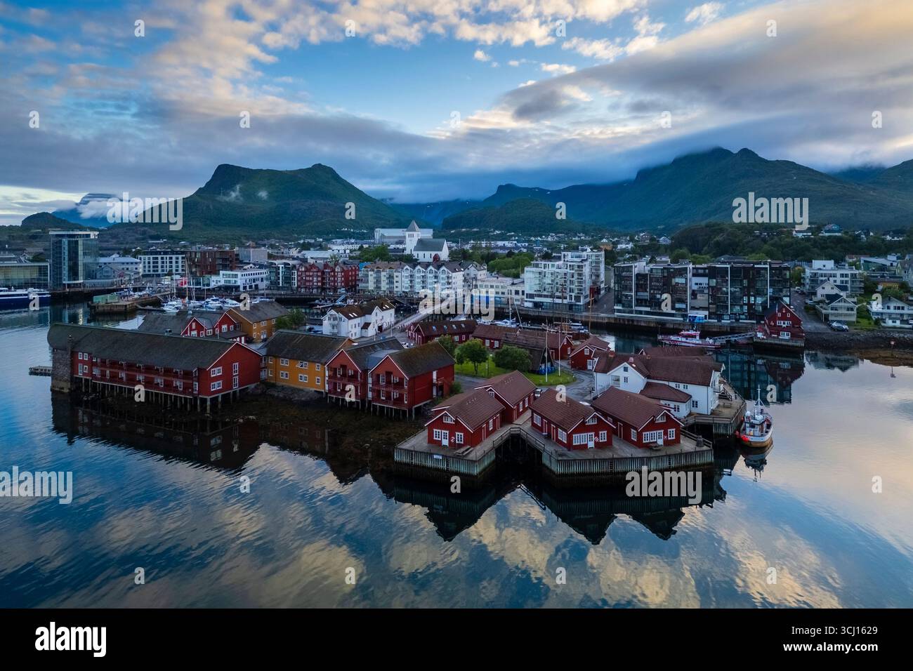 View of the old town center of  Svolvaer in summer. Svolvaer, Vågan Municipality, Nordland County, Lofoten Islands, Norway. Stock Photo
