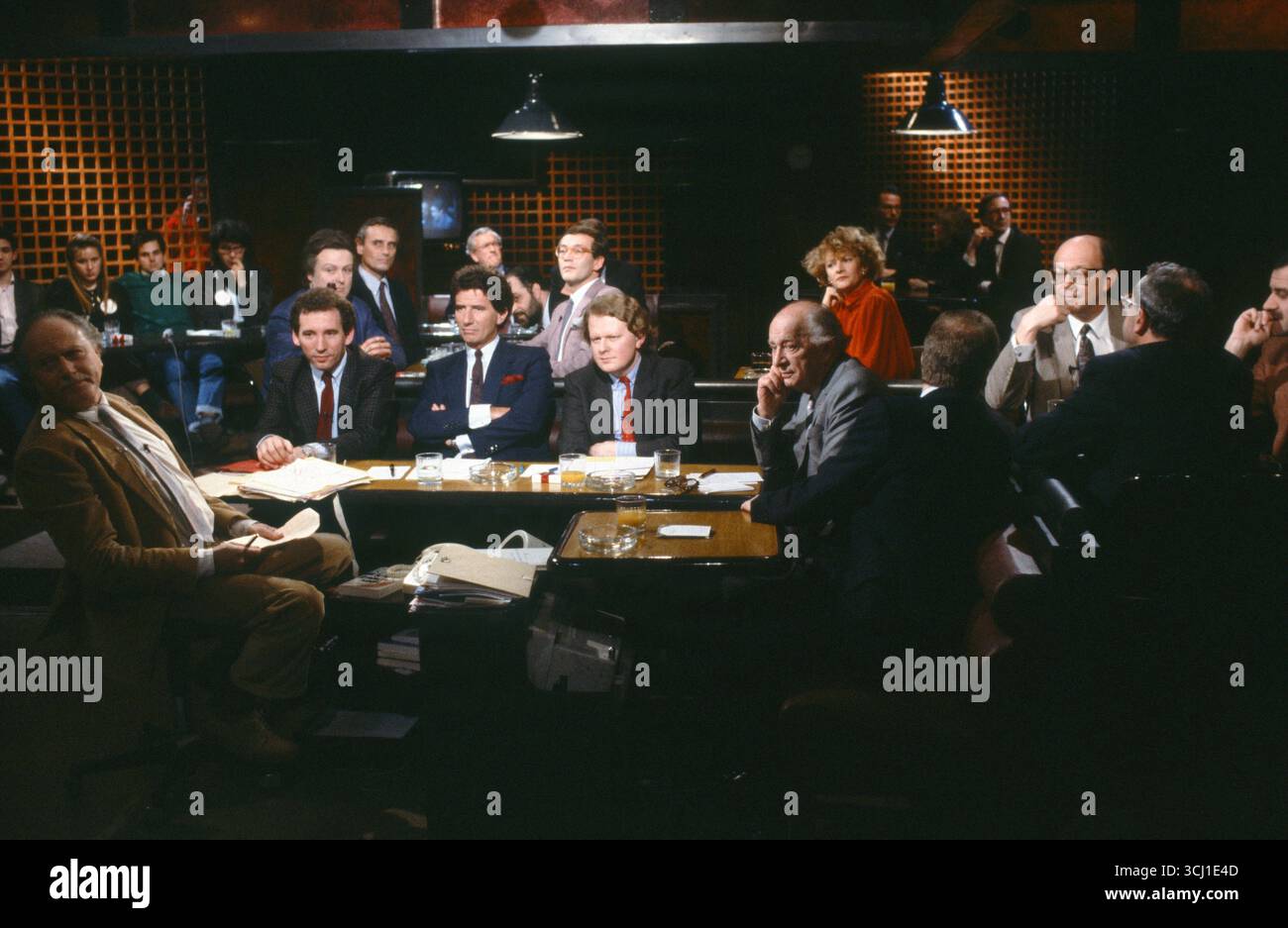 Michel Polac presents the TV programme