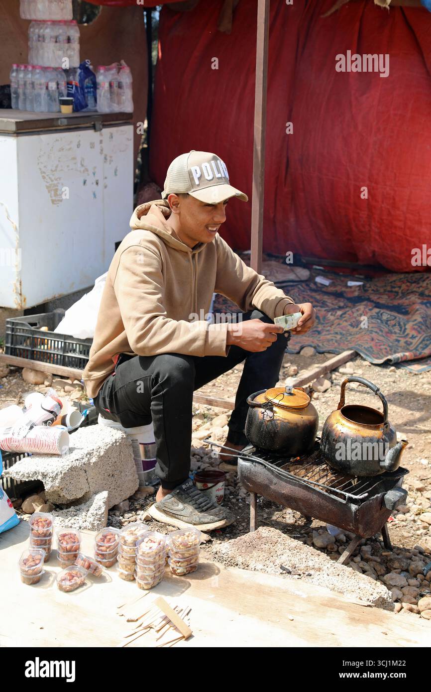 Libya Rural Roadside tea stall in rural Libya Stock Photo - Alamy