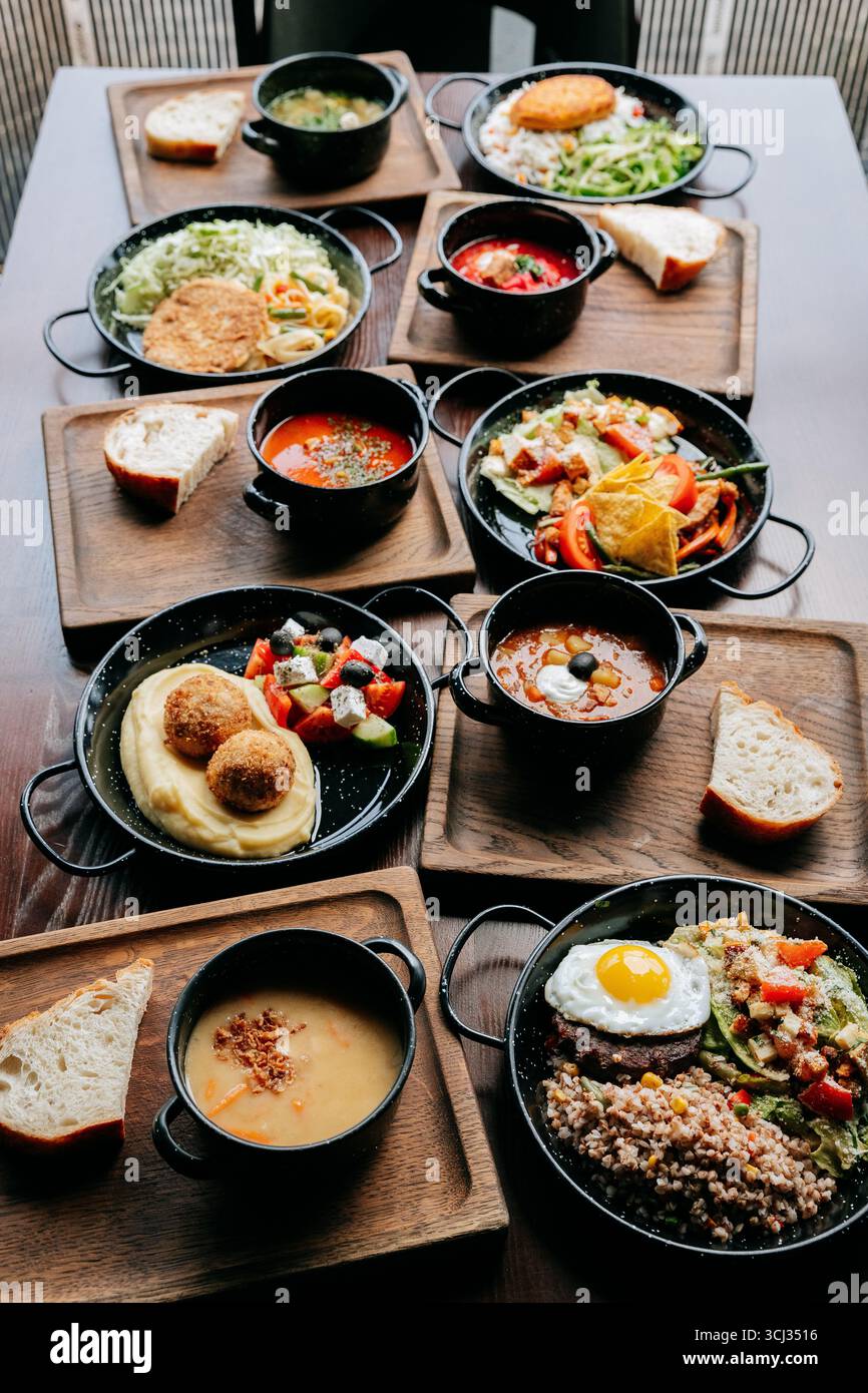 Egg trays hi-res stock photography and images - Alamy
