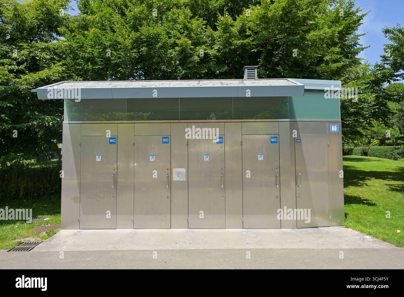 Kostenlose öffentliche Toilette, Zürichhorn, Zürich, Schweiz *** Free ...