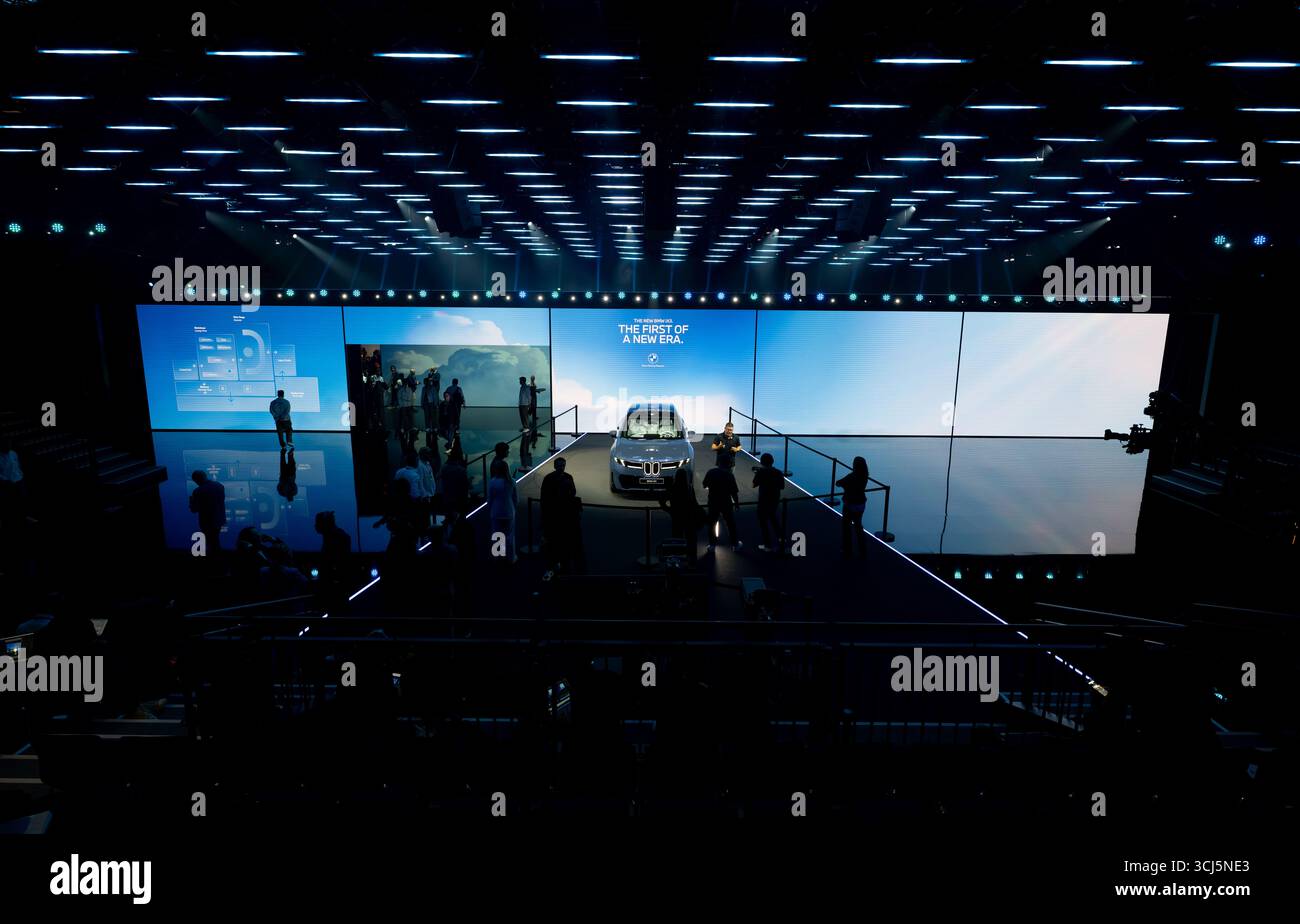 05 September 2025, Bavaria, Munich: The BMW iX3 will be the first model ...