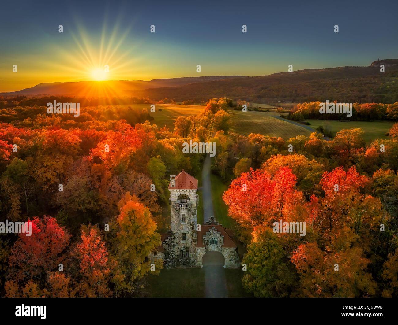 Splendor hi-res stock photography and images - Alamy