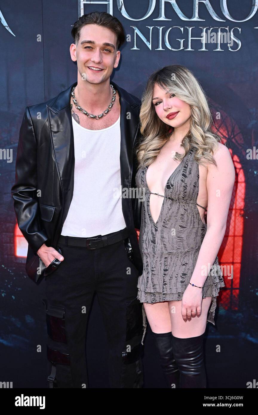 Cody Saintgnue mit Freundin Leilani Mallon bei der Eröffnung der