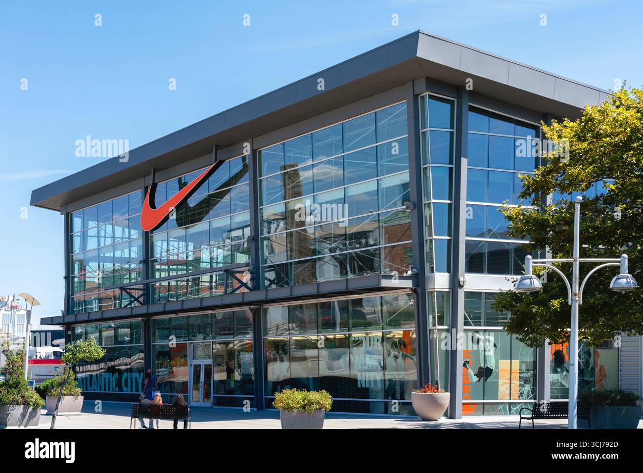 nike outlet store stock