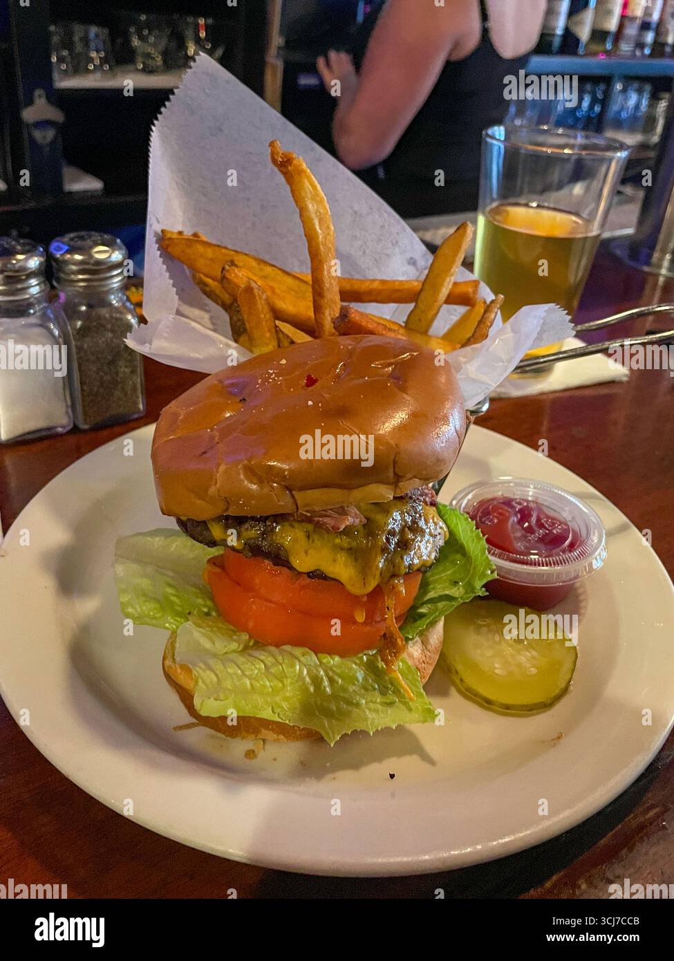 Slattery's Midtown Pub is a warm and cozy neighborhood bar that offers lunch specials in Midtown East Manhattan, 2025, New York City, USA - Smartphone Captured Stock Image