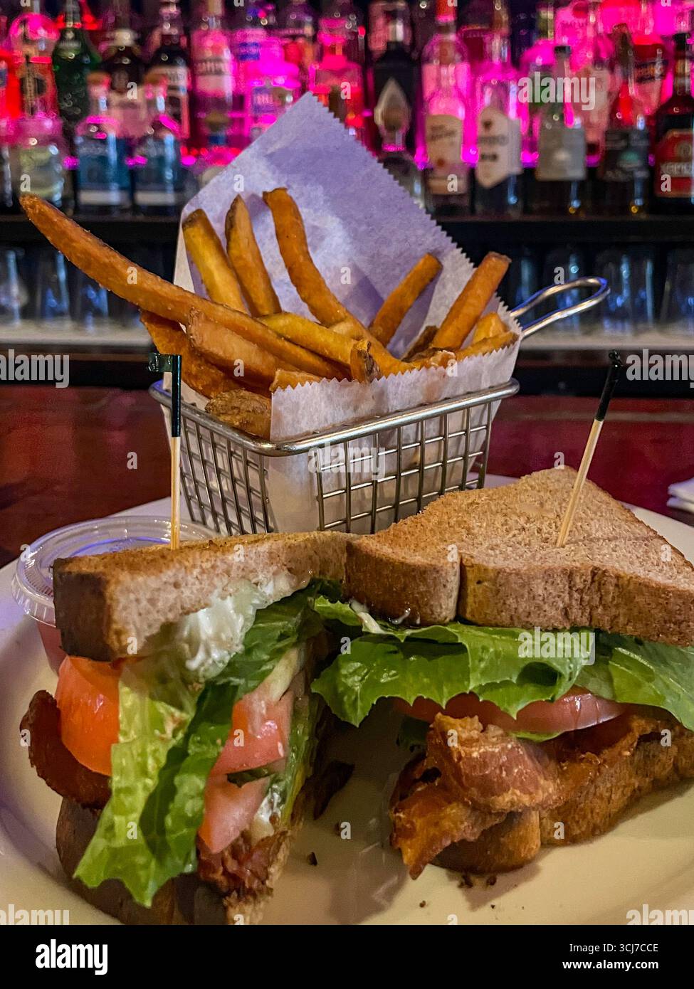Slattery's Midtown Pub is a warm and cozy neighborhood bar that offers lunch specials in Midtown East Manhattan, 2025, New York City, USA - Smartphone Captured Stock Image