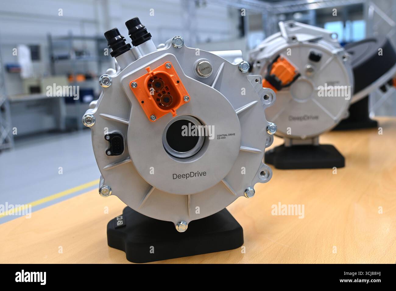 Deep Drive Double Rotor DEEPDRIVE'S DOUBLE-ROTOR MOTOR: DeepDrive prepares for series ...