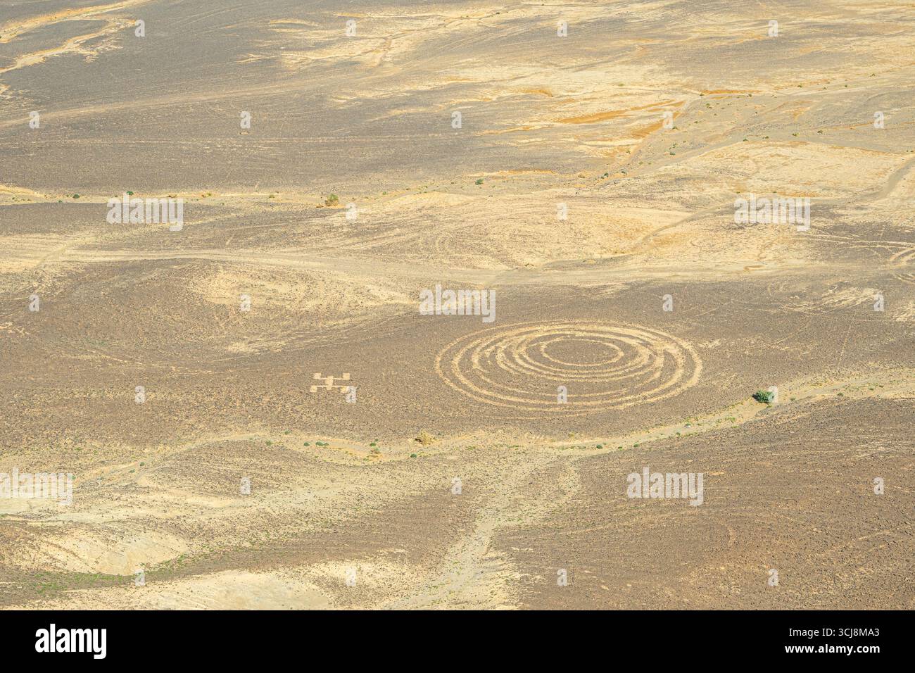 Land of the rings hi-res stock photography and images - Alamy