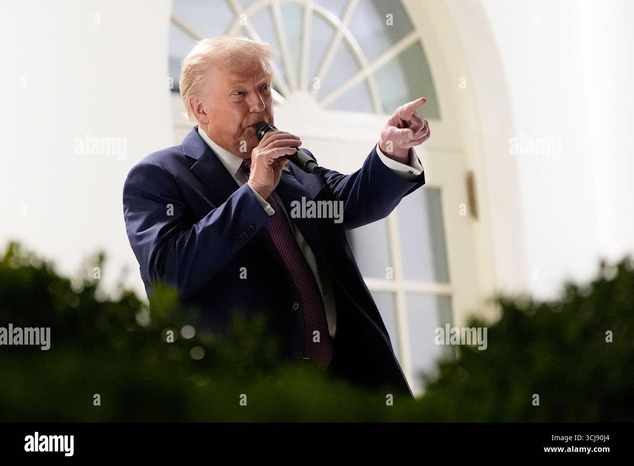 President Donald Trump speaks at a dinner in the Rose Garden of the ...