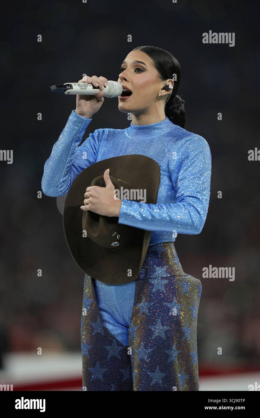 Ana Castela Performs The Brazilian National Anthem Before An NFL Game ana-castela-performs-the-brazilian-national-anthem-before-an-nfl-game