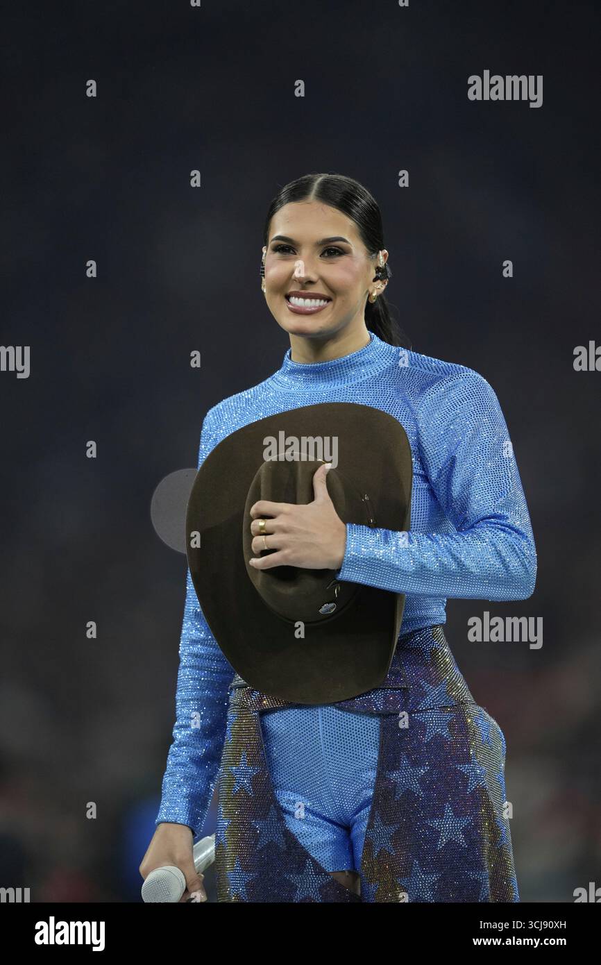 Ana Castela Performs The Brazilian National Anthem Before An NFL Game ana-castela-performs-the-brazilian-national-anthem-before-an-nfl-game