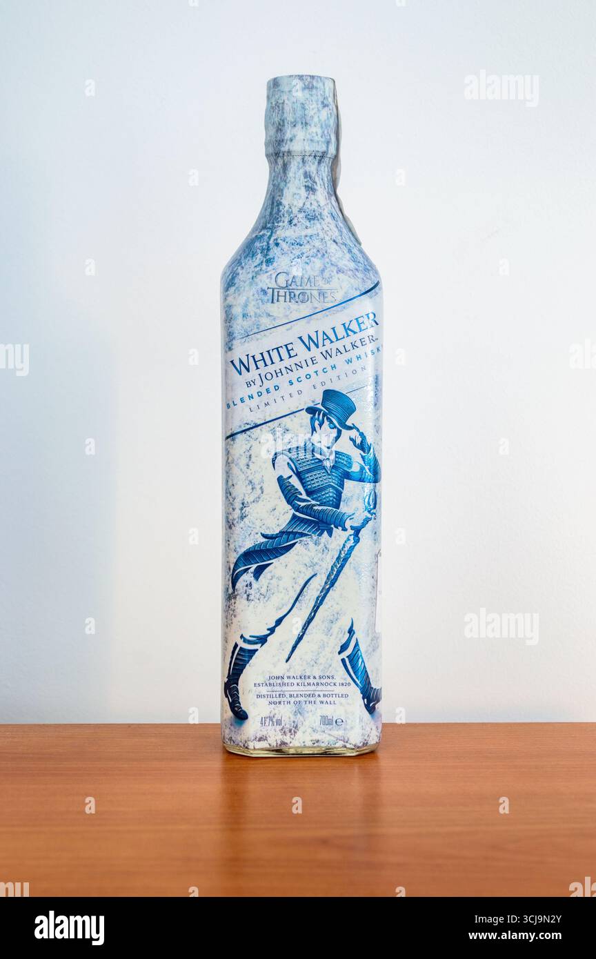 Johnnie walker logo hi-res stock photography and images - Alamy