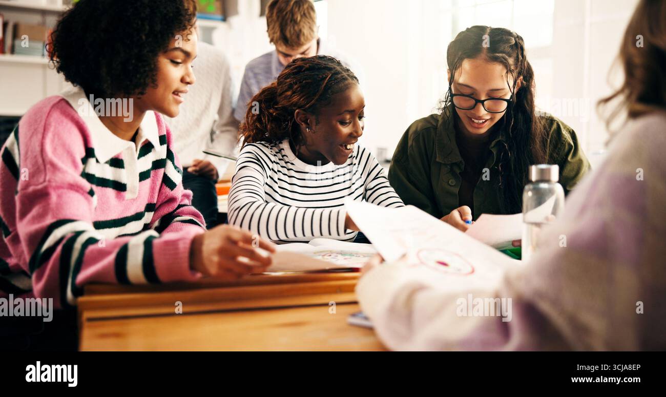 Group teenagers classroom project hi-res stock photography and images ...