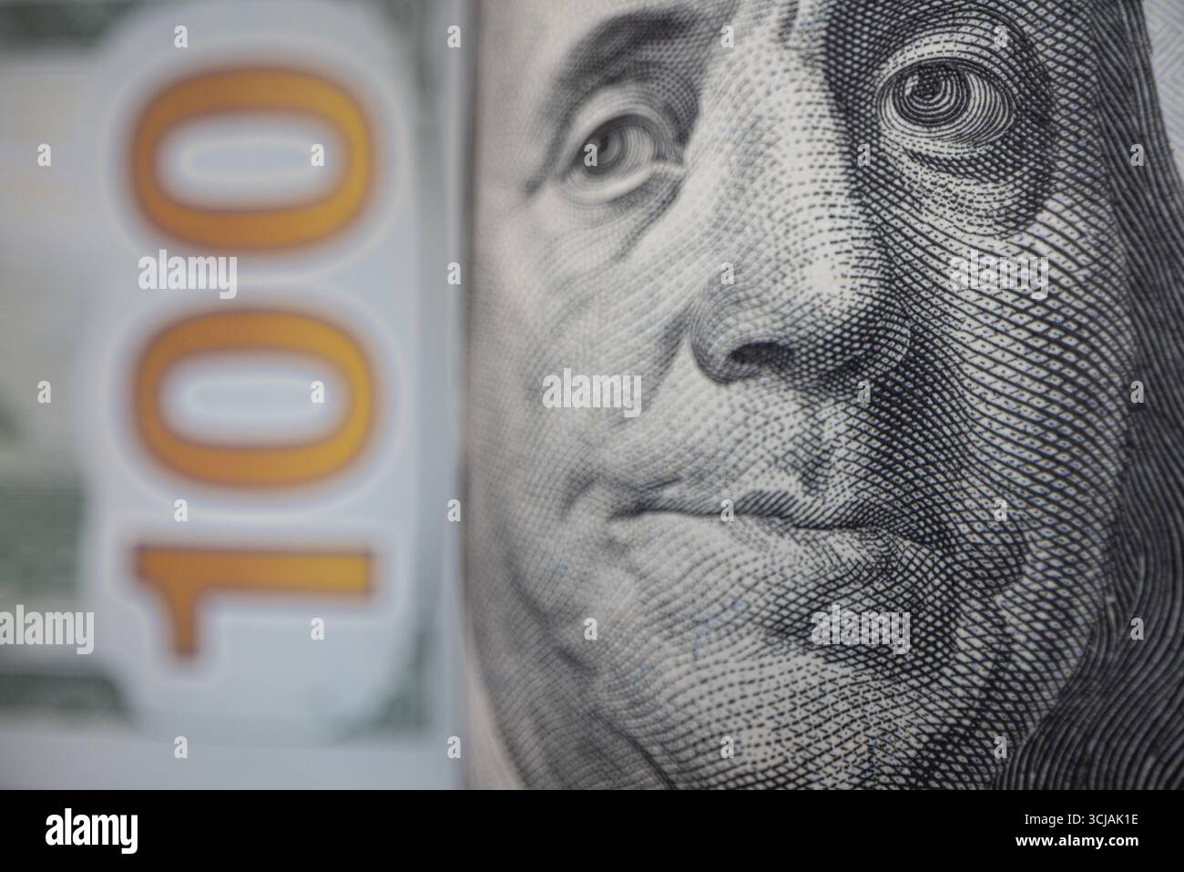Macro details of 100 dollar bill Stock Photo - Alamy
