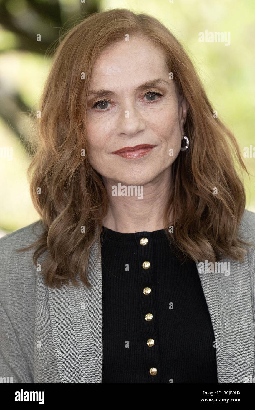Isabelle Huppert attends the La femme la plus riche du monde photocall ...
