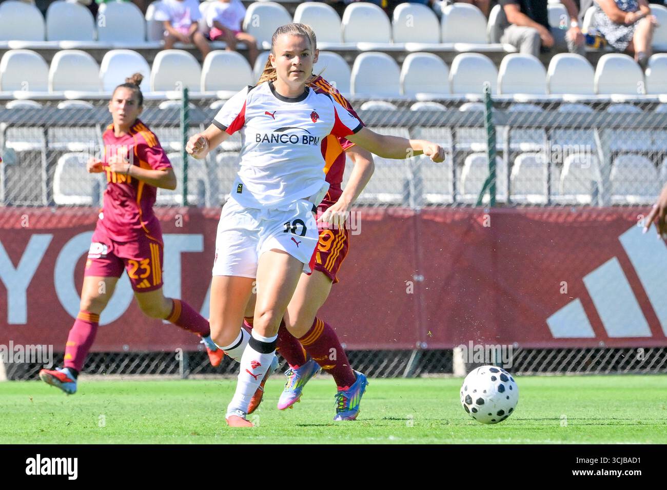 AC Milan S Kayleigh Van Dooren During The Italian Serie A Women S Cup Ac Milans Kayleigh Van Dooren During The Italian Serie A Womens Cup 20252026 Match Between As Roma Vs Ac Milan At The Tre Fontane Stadium On 06 September 2025 Sport Soccer Photo By Fabrizio 3CJBAD1 