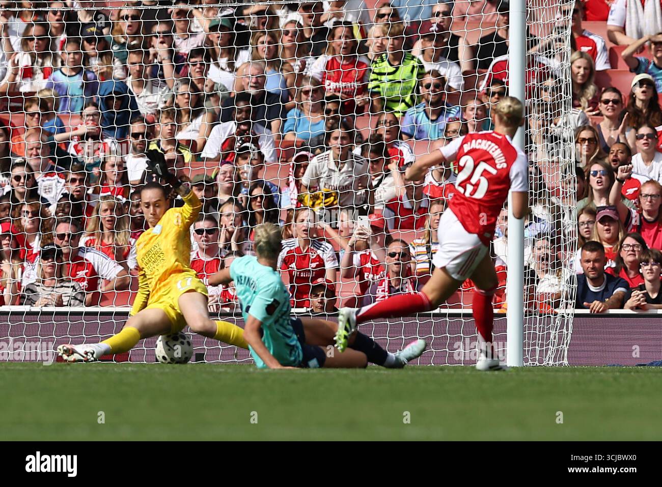 6th September 2025; Emirates Stadium, London, England; Womens Super ...