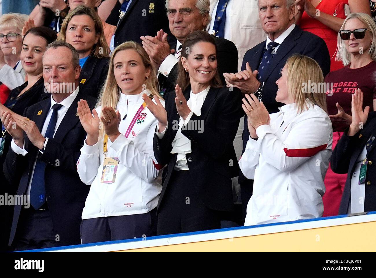 The Princess of Wales in the stands with England's Marlie Packer (right ...