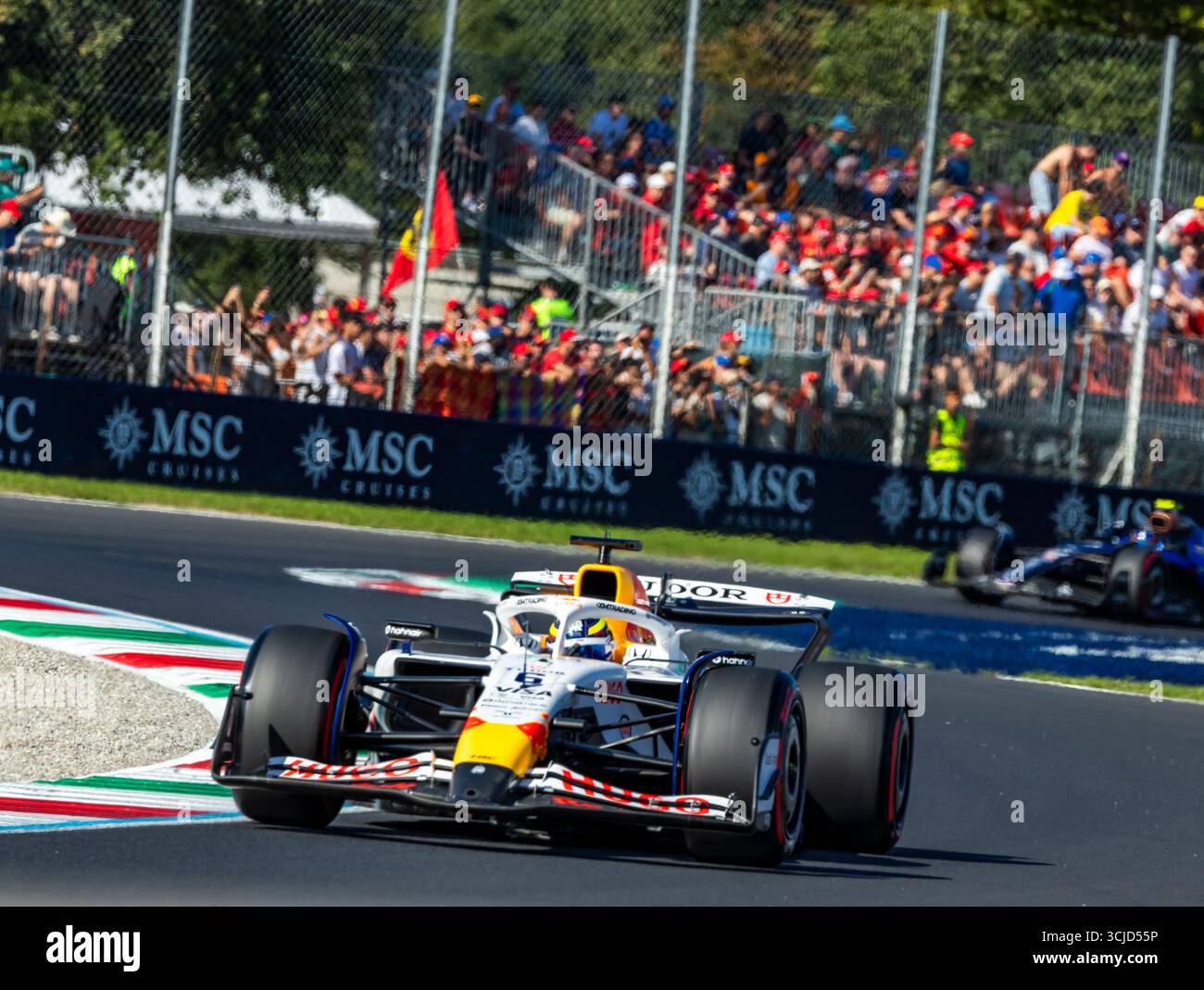 Isaak Hadjar n.6 (Visa Cash App Racing Bulls Formula One Team) during ...