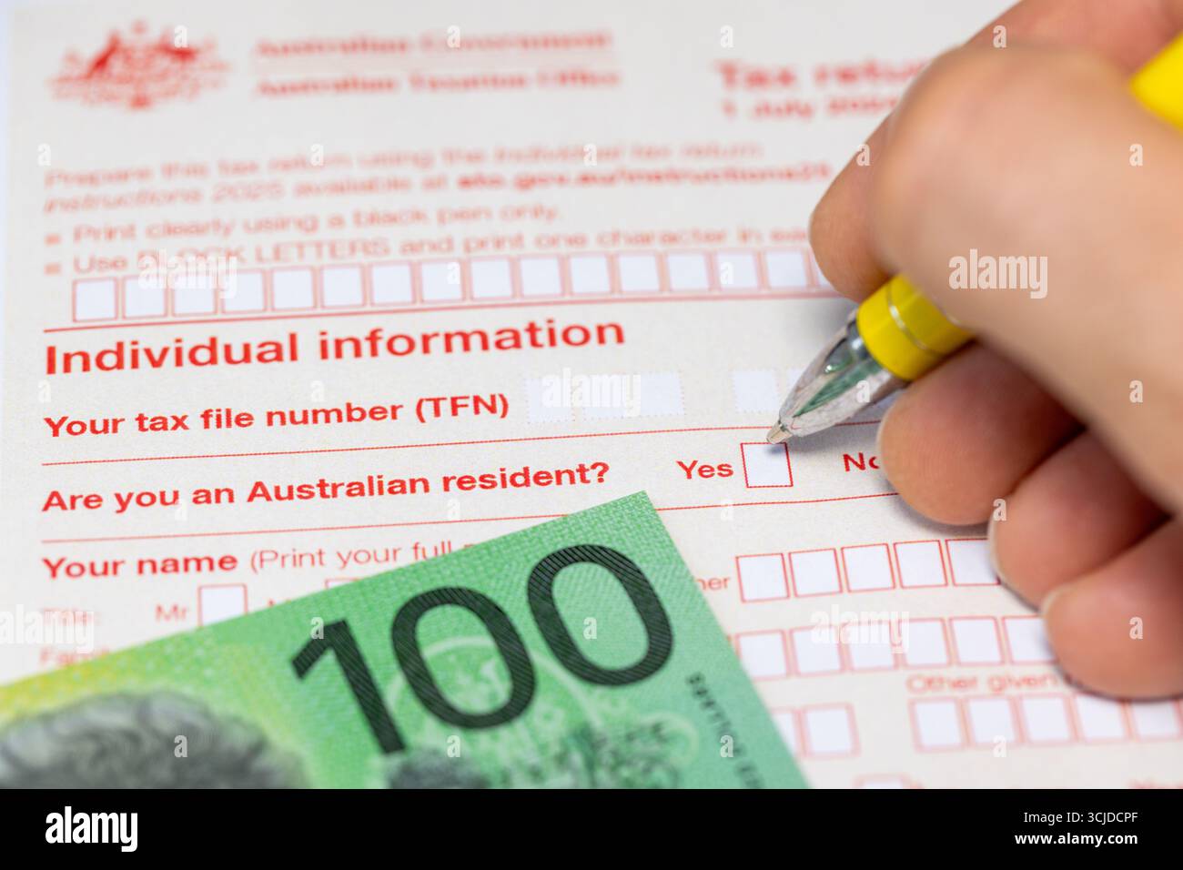 Tax declaration hi-res stock photography and images - Alamy