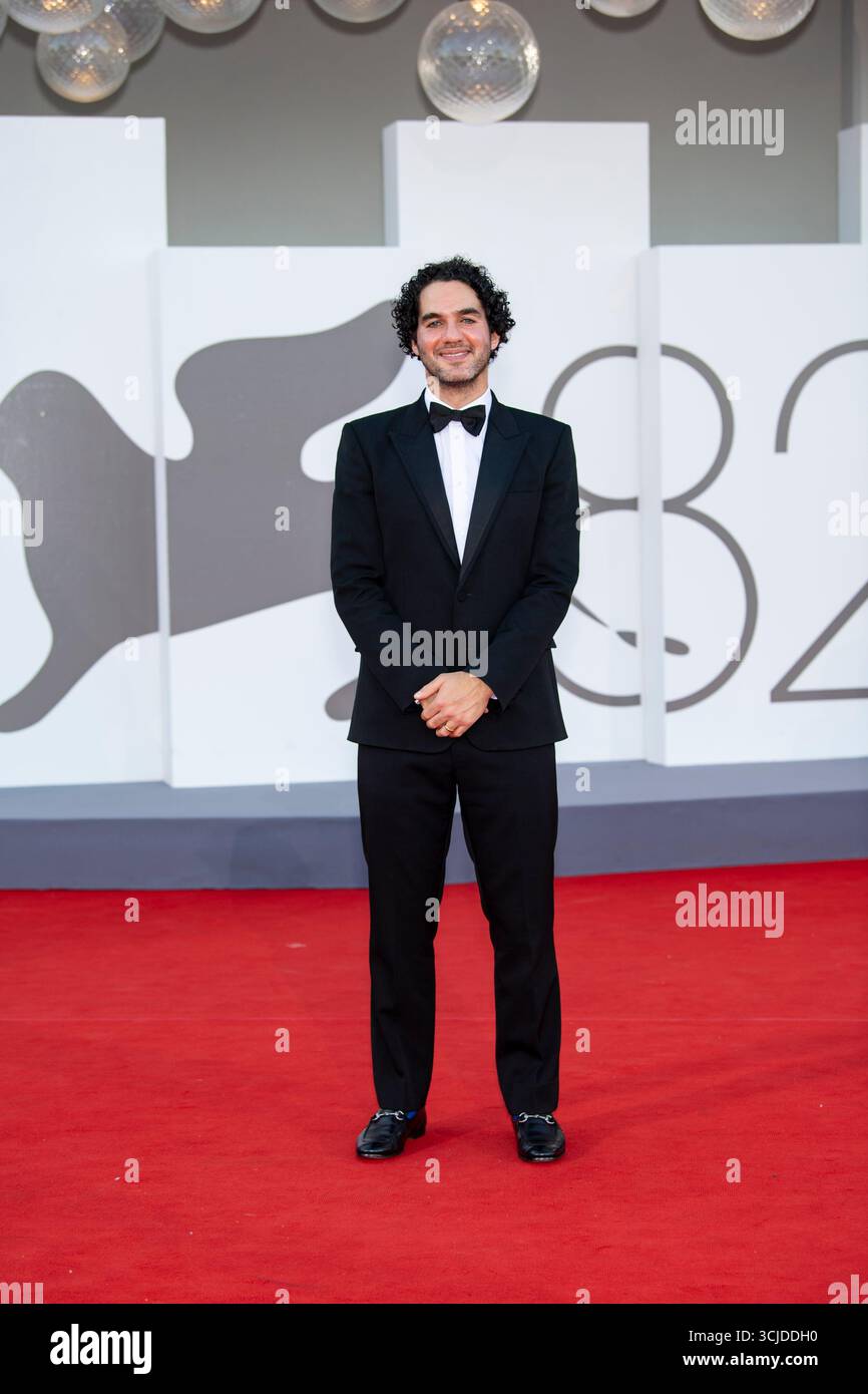Benny Safdie 82nd Venice Film Festival Closing Ceremony Red Carpet benny-safdie-82nd-venice-film-festival-closing-ceremony-red-carpet