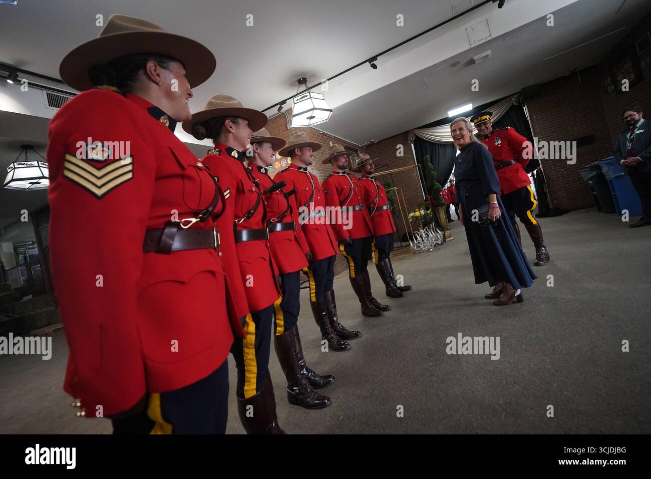 The Duchess of Edinburgh meets members of the Royal Canadian Mounted ...