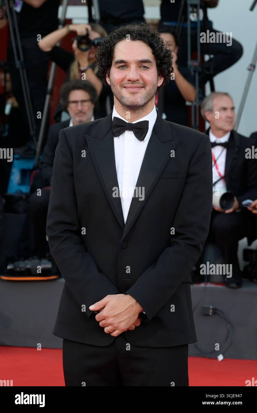Benny Safdie Attends The Closing Ceremony Red Carpet Of 82nd Venice benny-safdie-attends-the-closing-ceremony-red-carpet-of-82nd-venice