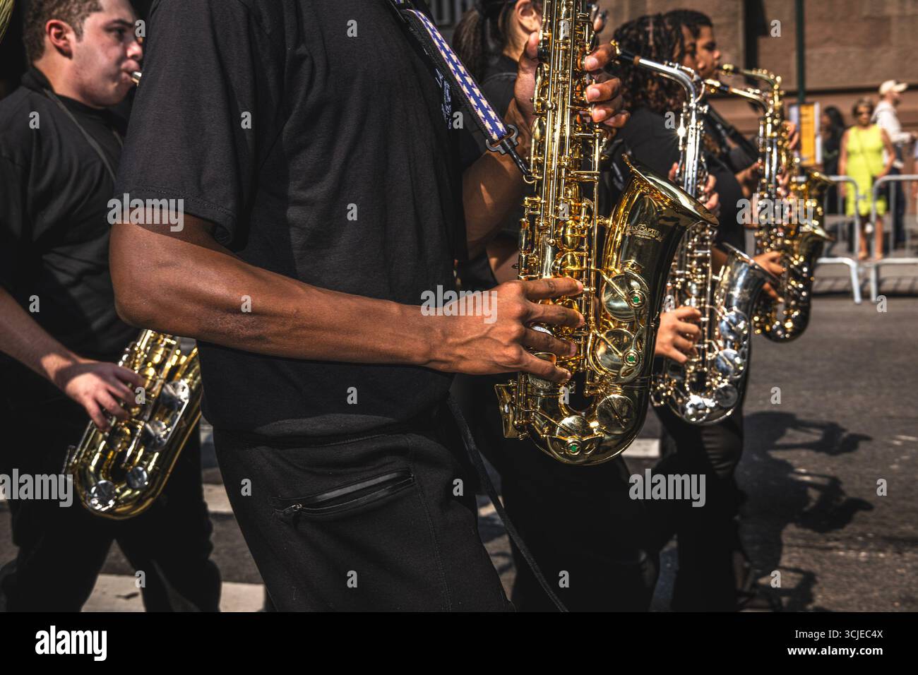 Horn section band hi-res stock photography and images - Alamy